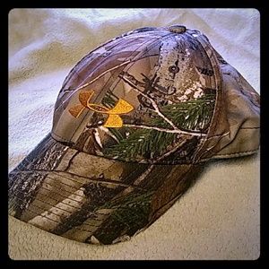 Under Armour Camo Ball cap hat